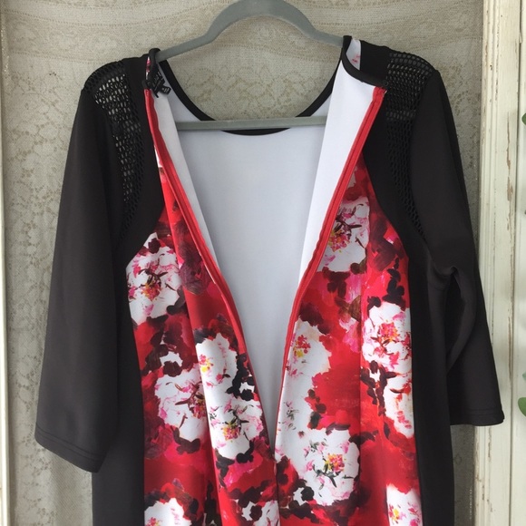 Eloquii Collide Mesh-Inset Scuba Sheath Dress 20 - Picture 4 of 7